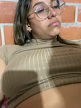 liahot69 online show from July 16, 2:38 am