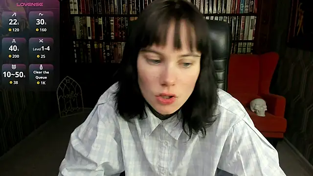 DoseOfDaisy online show from December 18, 12:32 pm