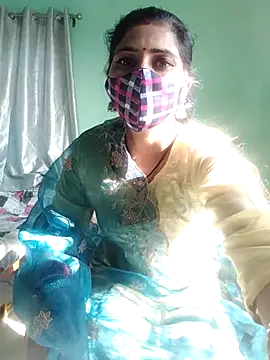 Divine Lustt online show from February 20, 9:11 am