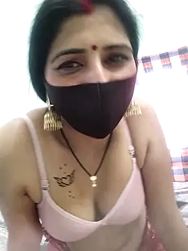 Divine Lustt online show from February 23, 10:15 am