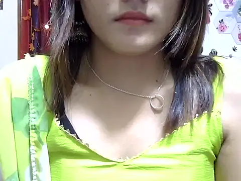 maira 33 online show from July 18, 2:30 pm