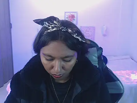 Samanta 777 online show from April 14, 12:00 am