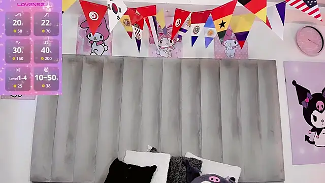 ClaudiaSophia online show from July 7, 11:35 am