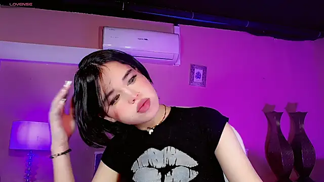 ClaudiaSophia online show from December 3, 12:18 pm