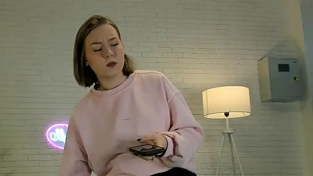 VanitaOkamoto online show from November 11, 4:52 am