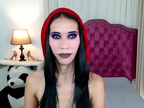 bellaUtops online show from December 2, 5:37 pm