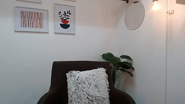 Lauryn Jones online show from March 25, 4:21 pm