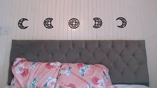 mickystrumia23 online show from March 17, 6:45 pm