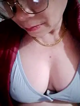 small-house123 online show from February 3, 6:22 am