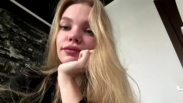 SweetAmelia69 online show from November 23, 5:54 am