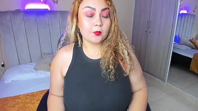 Sweet Rosee  online show from January 11, 4:17 am