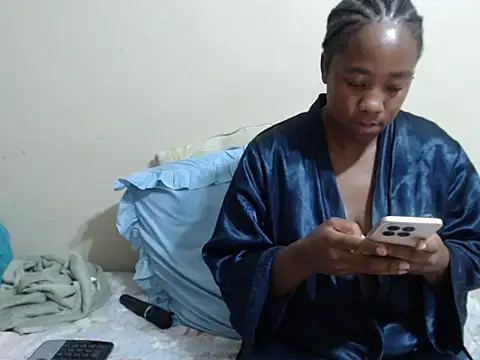 SexyLipss  online show from March 13, 7:15 pm