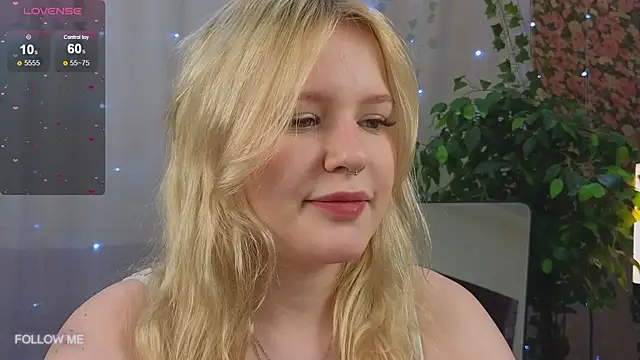 Mila wxw online show from November 20, 11:11 am