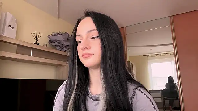 messystasy online show from November 4, 9:47 am