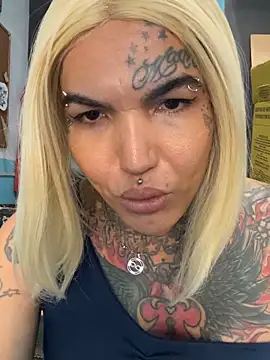 euscarlethotgirl online show from November 13, 7:13 pm