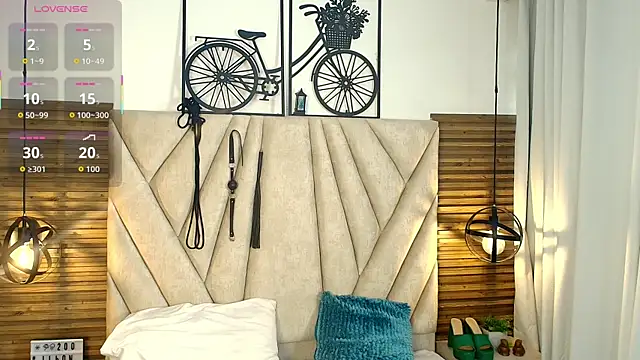 KimberlyFox t online show from April 7, 12:40 pm