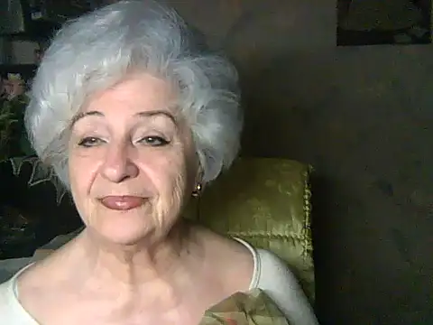 ValeriaKroww online show from May 4, 5:28 pm