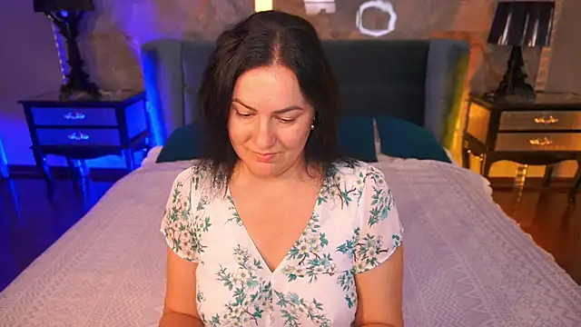 VelvetLuck online show from July 25, 8:21 am