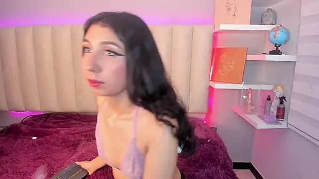 Isabella Crofts online show from April 16, 3:07 am