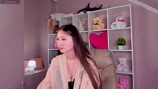 Ella Burns online show from November 11, 9:39 am