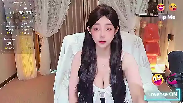 GoadedPolistes online show from April 18, 4:37 am