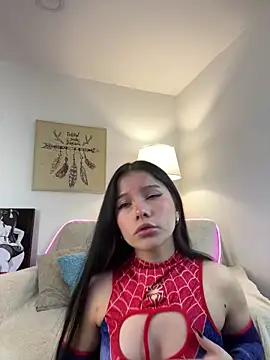 violettabond online show from December 18, 4:23 pm