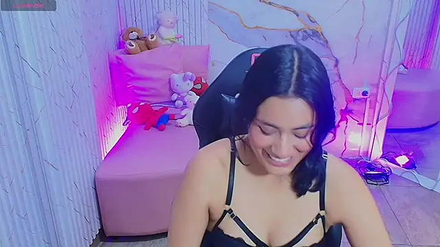 PEACHY TAY online show from May 21, 11:52 am