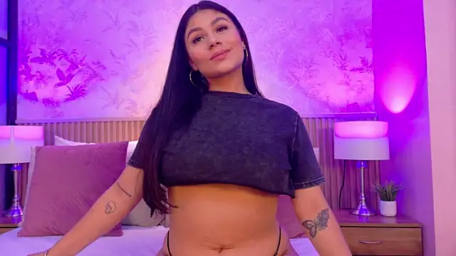 ValeriaMonet online show from July 7, 8:00 pm