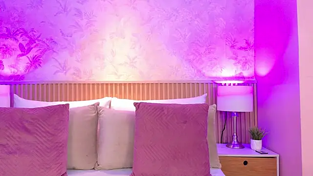 ValeriaMonet online show from June 9, 7:57 pm