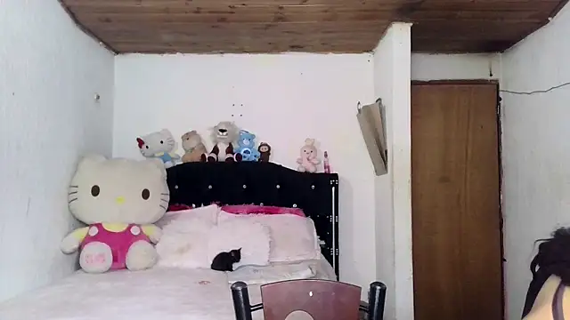 lyam ebony  online show from April 3, 9:02 pm