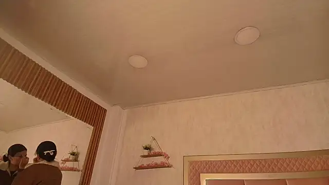 Madhison 5 online show from May 27, 12:46 pm