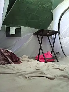 SITHANDRAH online show from April 11, 9:40 pm