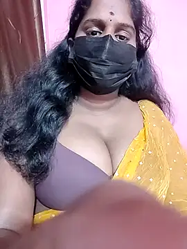 Keerthee  online show from November 13, 6:40 pm