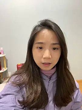 Hmm 0303 online show from December 4, 3:35 pm