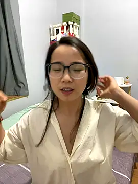 Hmm 0303 online show from November 10, 2:34 pm