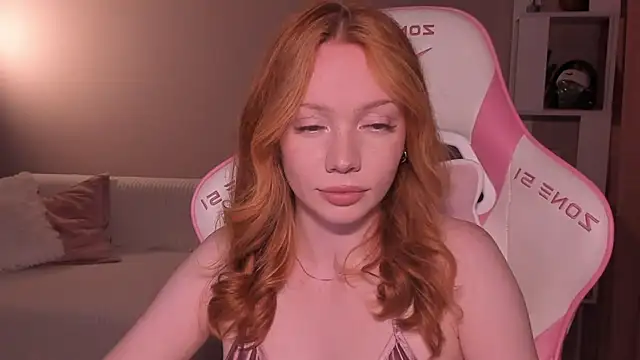 Elisahsthetics online show from July 29, 6:52 pm