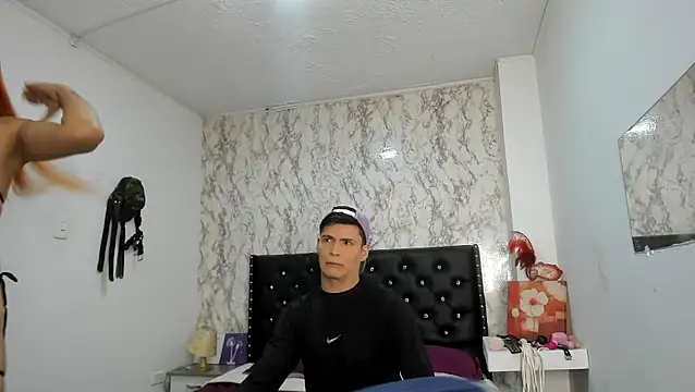 Lovers Spicy online show from November 6, 5:30 pm