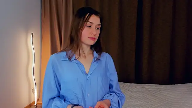 JosieNadile online show from November 14, 5:46 pm