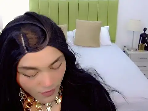 sebastian cruz  online show from December 4, 8:20 pm