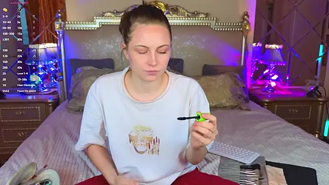 HolyBabyDoll online show from November 10, 5:24 am