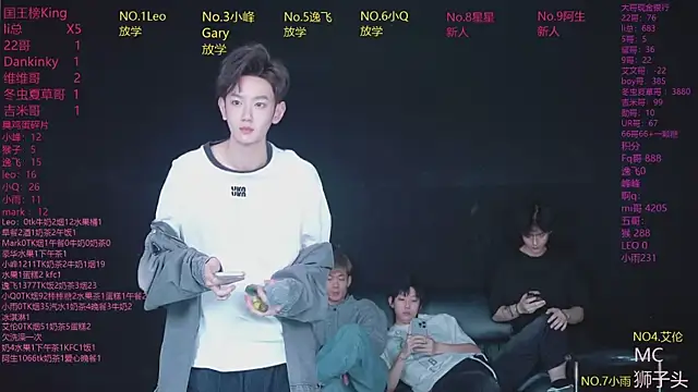 AAA-winner online show from April 30, 10:25 pm