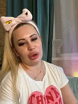 MonnyStef online show from February 14, 12:56 am