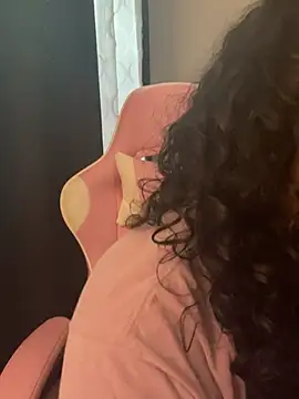 Fxncymuse online show from April 20, 6:22 pm