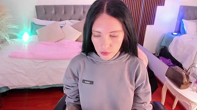 Neo sarah  online show from February 8, 3:43 am