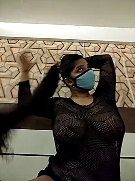 anisha2025 online show from November 17, 6:47 am