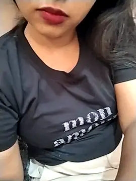 Sexy Divya   online show from June 8, 5:30 am