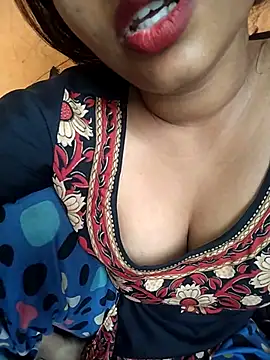 Sexy Divya   online show from June 5, 12:58 am