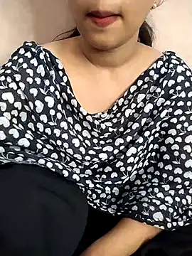 Sexy Divya   online show from June 7, 7:04 am