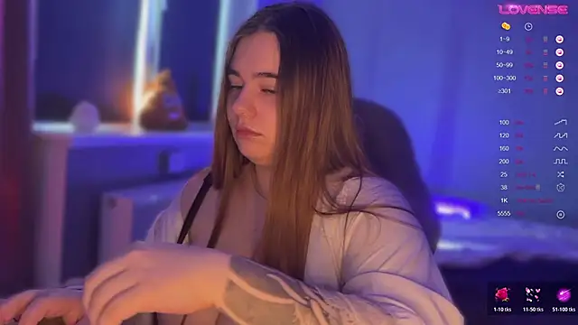 AmeliaMiles online show from March 27, 8:26 am