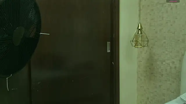 aria sm online show from November 18, 7:04 pm